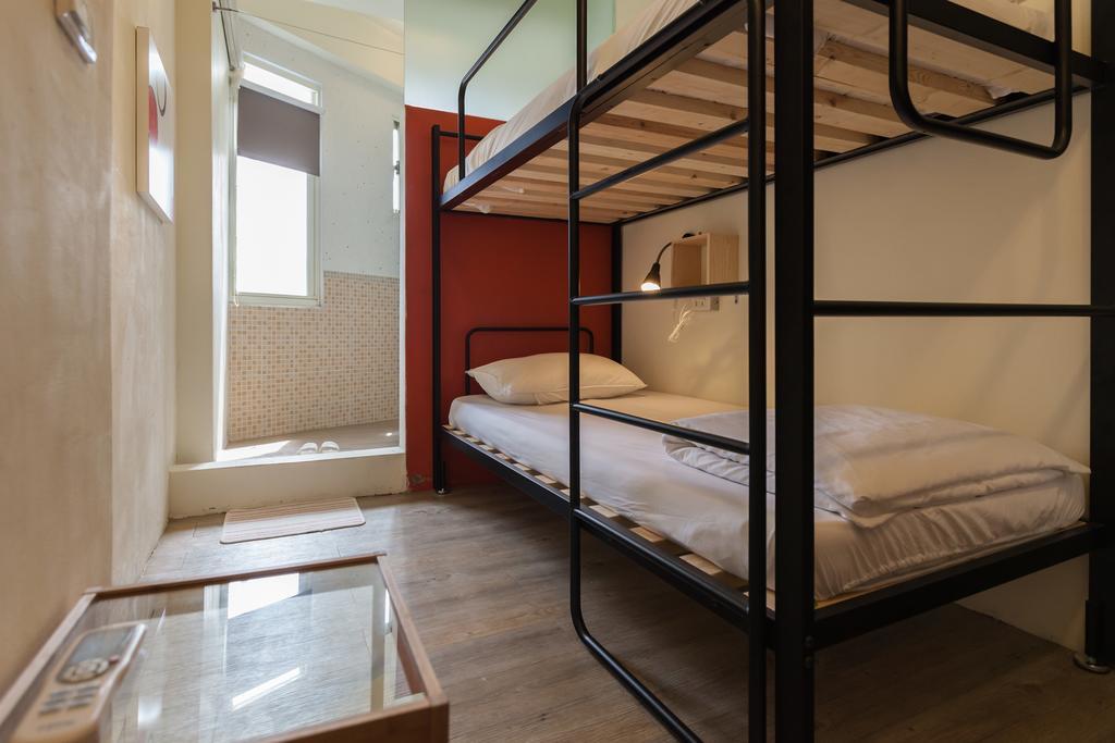 Sleeping Boot Hostel Хуалянь Номер фото